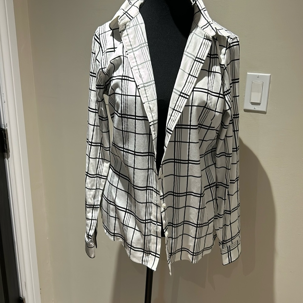Banana Republic button down shirt